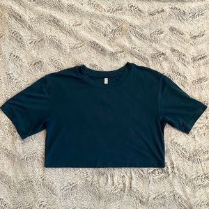 Fabletics Crop Top T-shirt - Size Medium